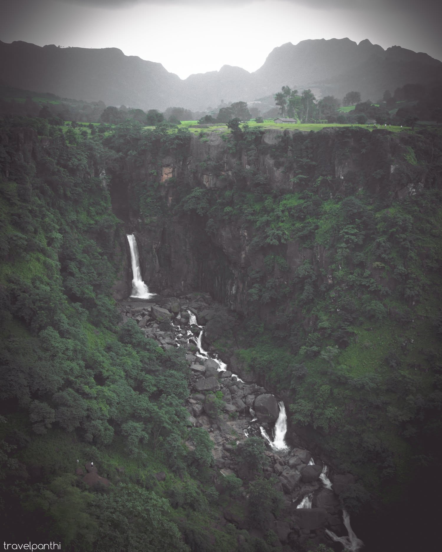 Gigantic Waterfalls 1