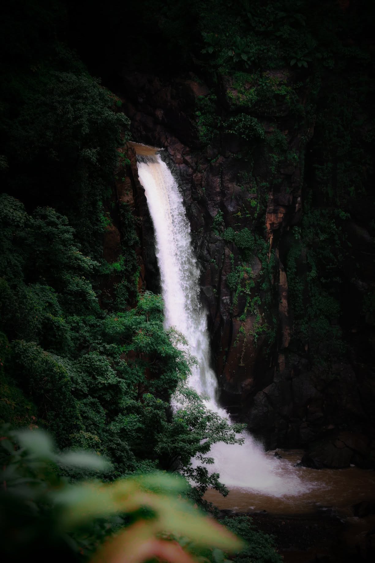 Gigantic Waterfalls 2